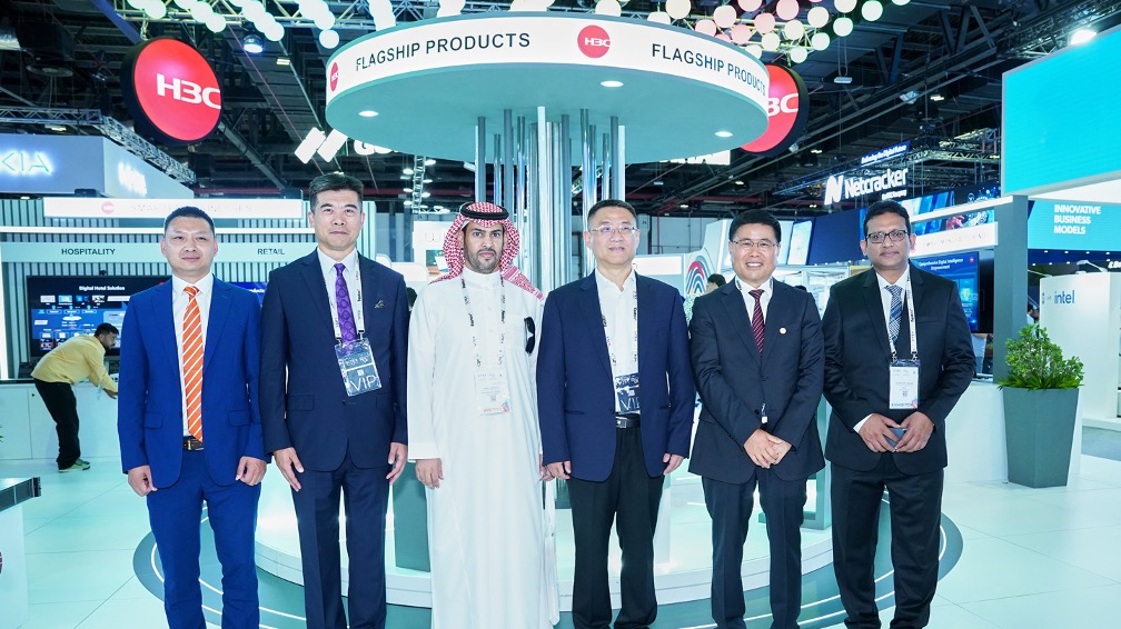 紫光集团携旗下产业公司首次亮相GITEX Global 2023  共议中东数字经济长远发展 